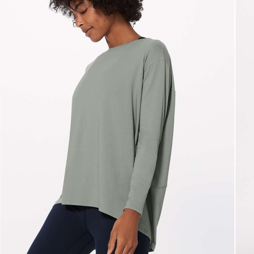 Lululemon Back In Action Long Sleeve
Misty Moss